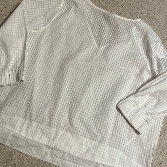 a new day White Blouse - Picture 8 of 8